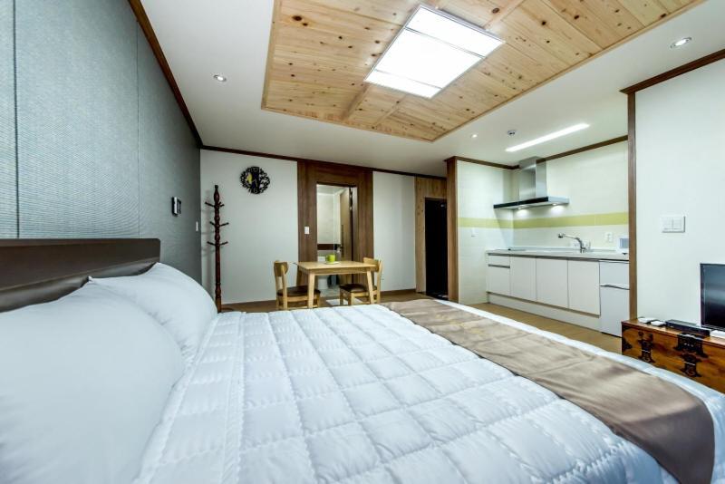 Sea And Wave Guest House Seogwipo Exterior photo